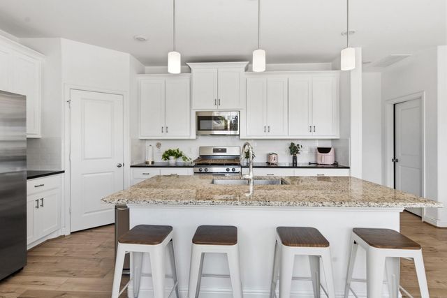 761 Lake Lacosta Drive, Katy, TX 77493