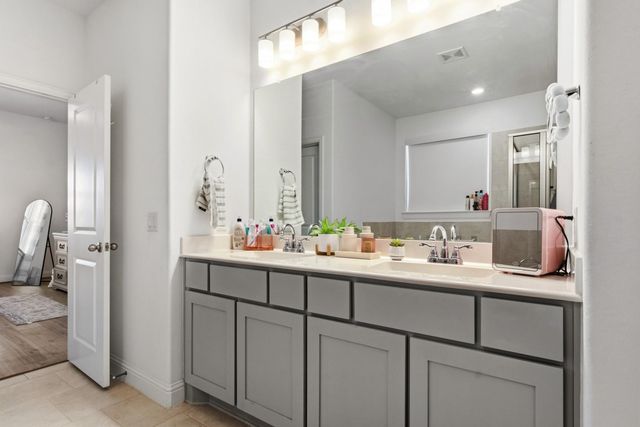 761 Lake Lacosta Drive, Katy, TX 77493