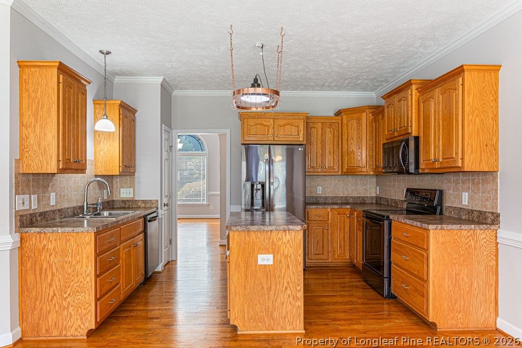 933 Dalmore Drive, Fayetteville, NC 28311 — photo 16