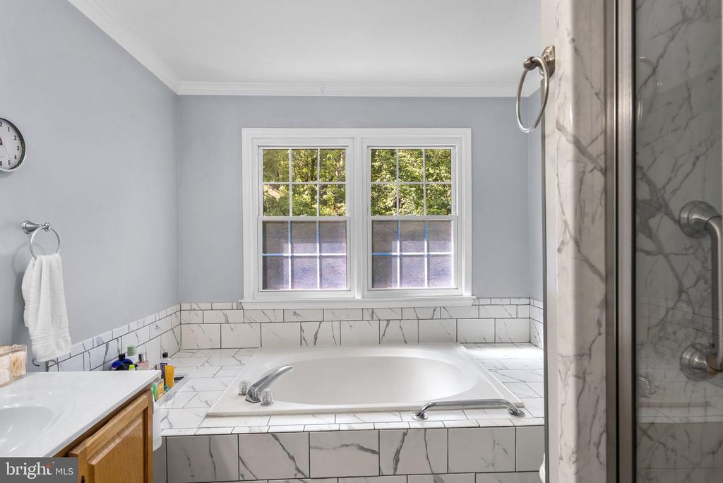 Image 23 of property listing at 14021 HEATHERSTONE DR, Bowie, MD 20720