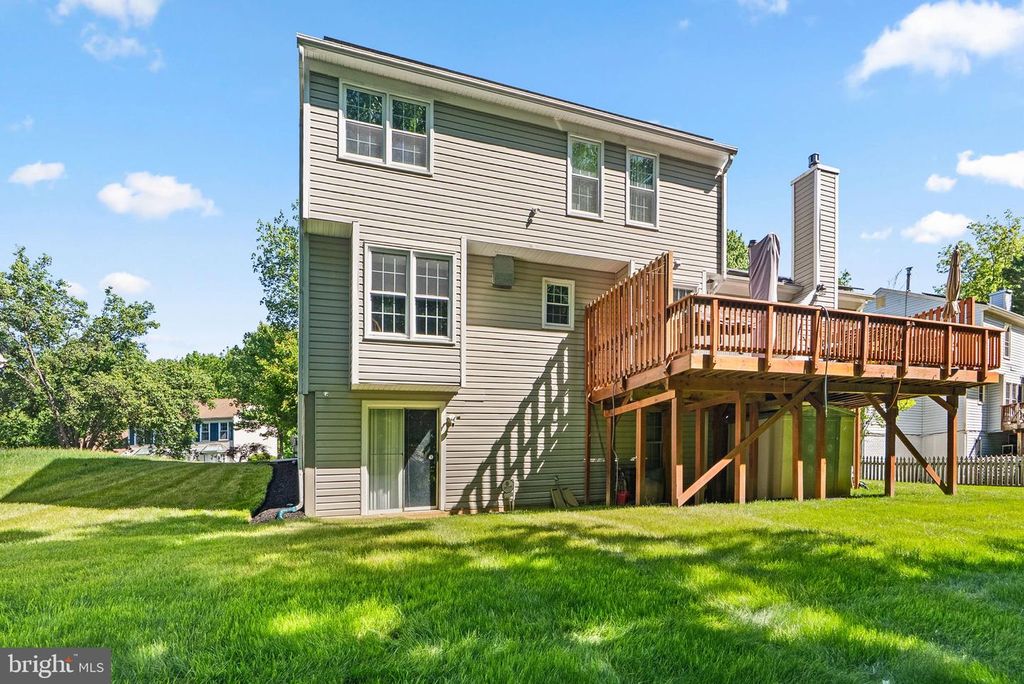 Image 35 of property listing at 14021 HEATHERSTONE DR, Bowie, MD 20720