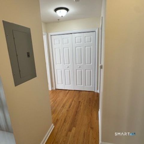 670 Boston Post Road 18, Milford, CT 06460