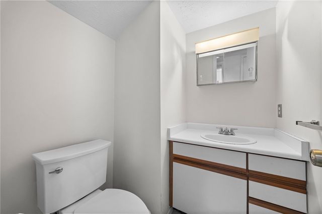 1162 Hampton Drive, Victor, NY 14564