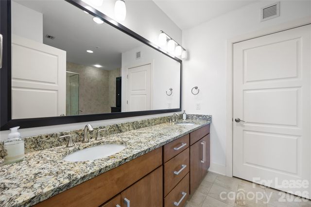 222 S Caldwell Street 1601, Charlotte, NC 28202