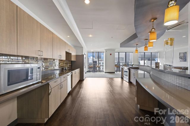 222 S Caldwell Street 1601, Charlotte, NC 28202