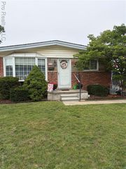 830 S Venoy Road, Westland, MI 48186