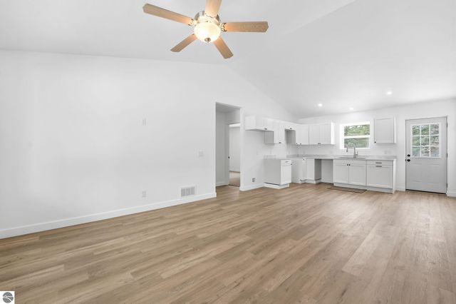 3494 Gleaner Hall Road, Kingsley, MI 49649