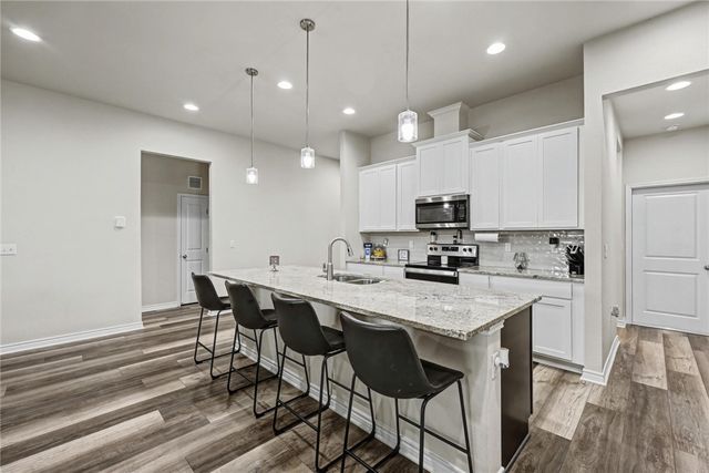 7934 Krypton Dr, Corpus Christi, TX 78414
