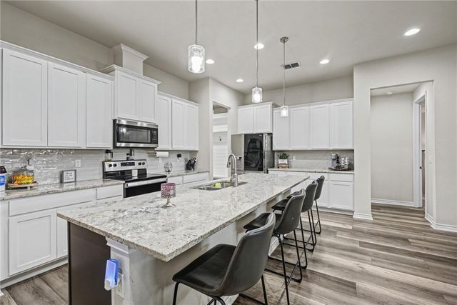 7934 Krypton Dr, Corpus Christi, TX 78414