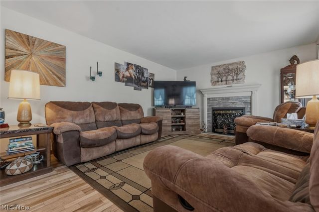 40 Whitetail Drive, Parkersburg, WV 26104