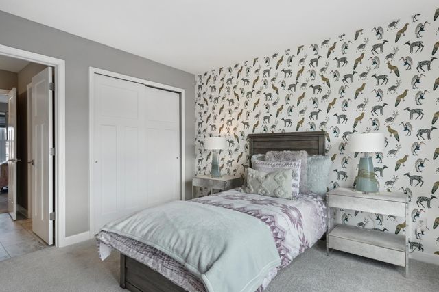 8680 Periwinkle Boulevard, Woodbury, MN 55129