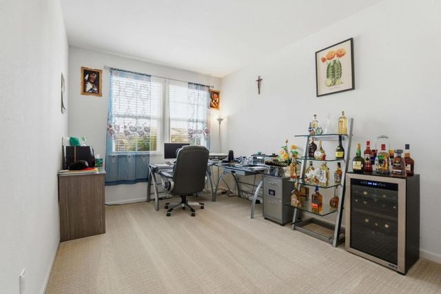 805 Klamath Way, Hollister, CA 95023