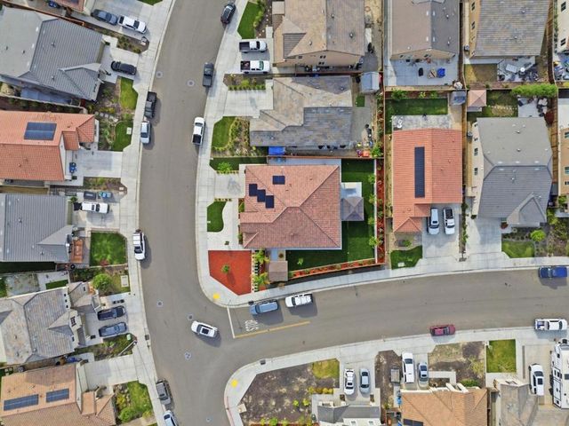 805 Klamath Way, Hollister, CA 95023