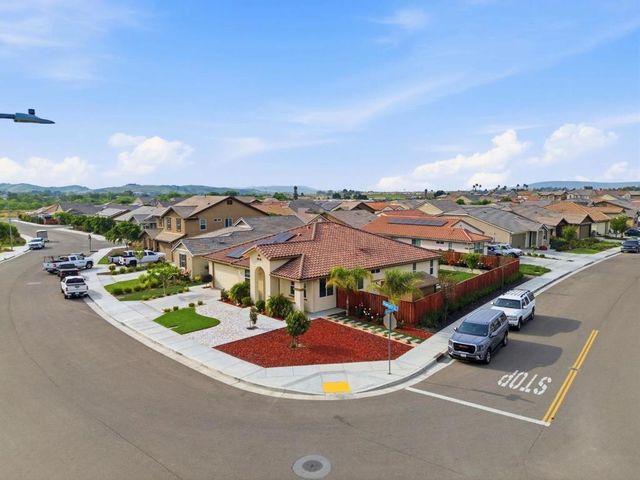 805 Klamath Way, Hollister, CA 95023