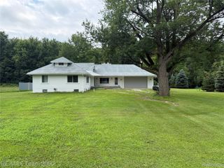 48905 9 MILE Road, Novi, MI 48167