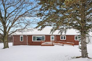5494 Old Pipestone Road, Eau Claire, MI 49111