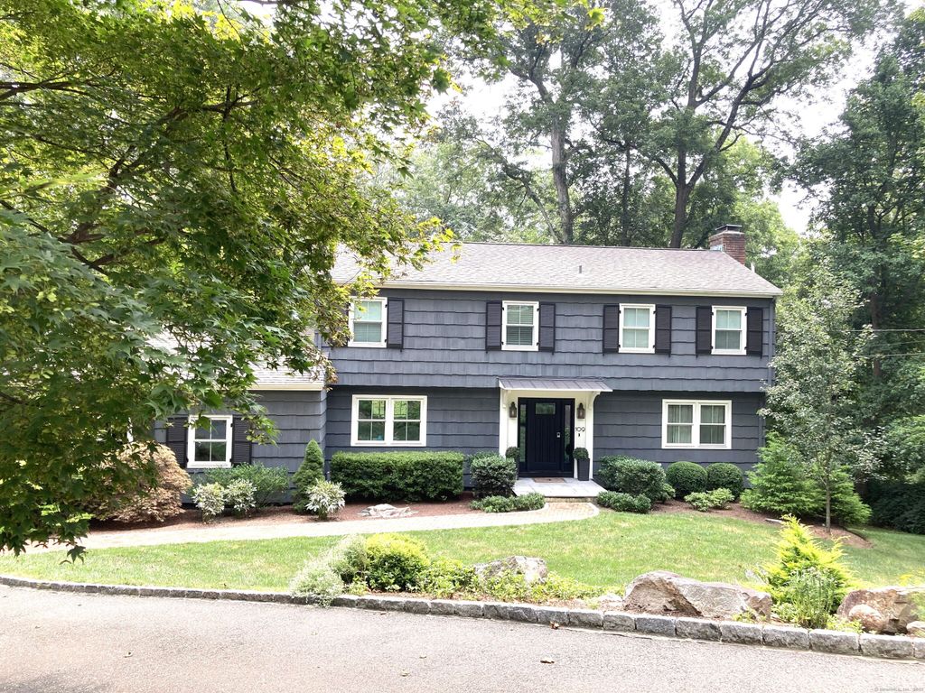109 East Cross Road, Stamford, CT 06907