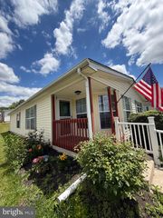 12 LONGWOOD CT W, Harleysville, PA 19438