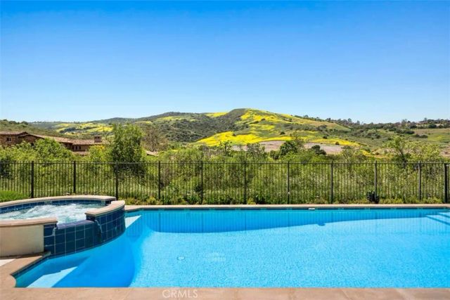 31 Black Hawk, Irvine, CA 92603