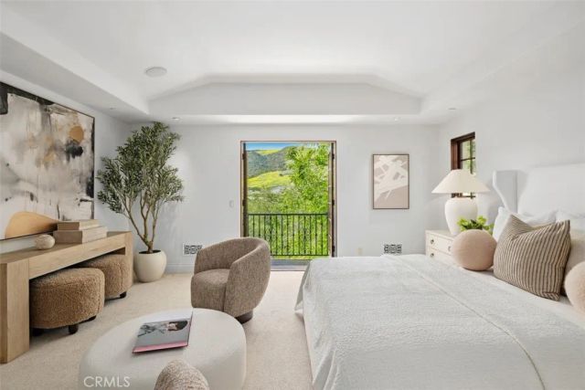 31 Black Hawk, Irvine, CA 92603