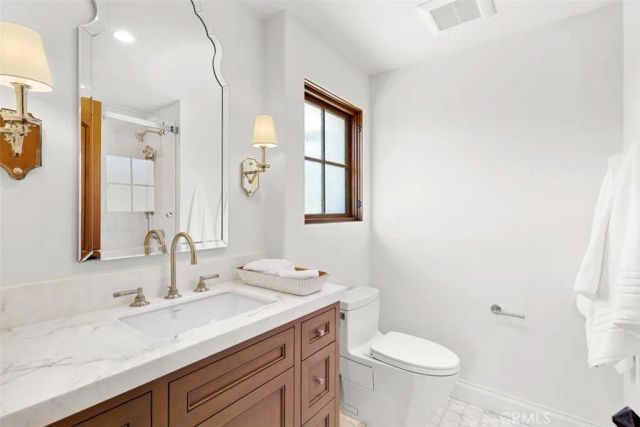 31 Black Hawk, Irvine, CA 92603