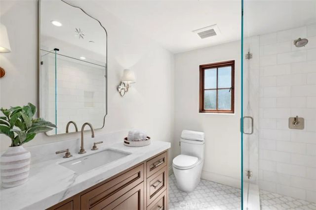 31 Black Hawk, Irvine, CA 92603