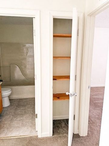 470 Martha Ln Apt C, Clarksville, TN 37043