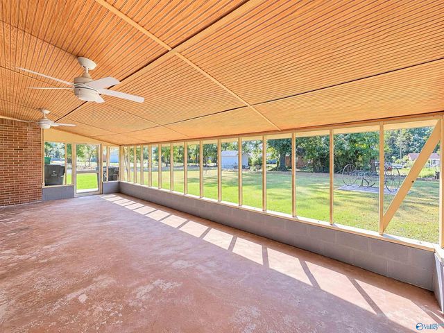 1000 Rhodes Street, Hartselle, AL 35640