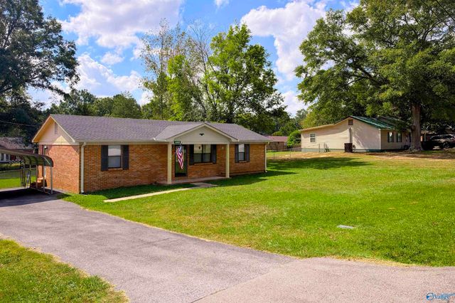 1000 Rhodes Street, Hartselle, AL 35640