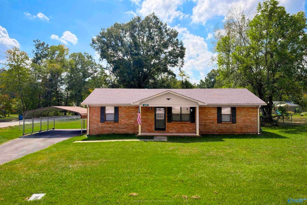 1000 Rhodes Street, Hartselle, AL 35640