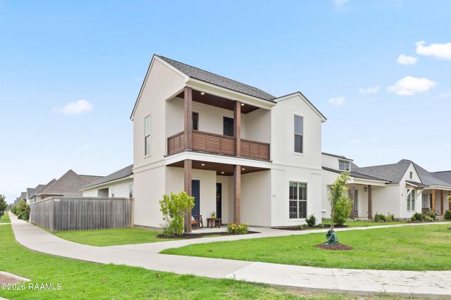 101 Oak Village Drive, Scott, LA 70583