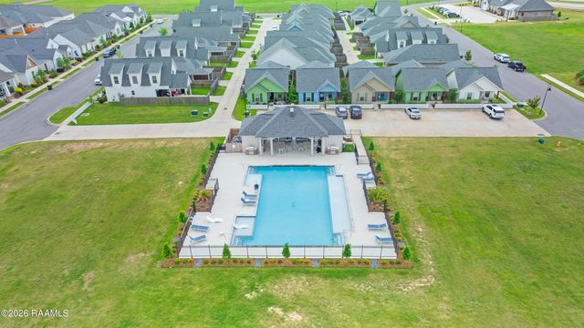 101 Oak Village Drive, Scott, LA 70583
