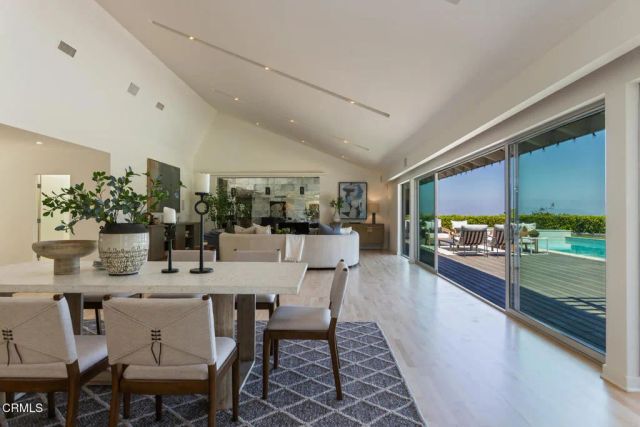 3446 Caribeth Drive, Encino, CA 91436