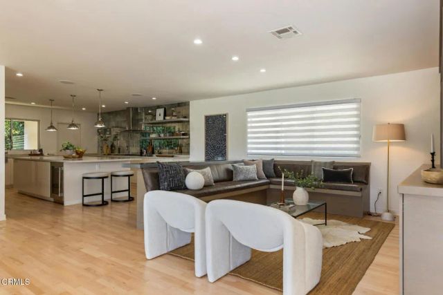 3446 Caribeth Drive, Encino, CA 91436