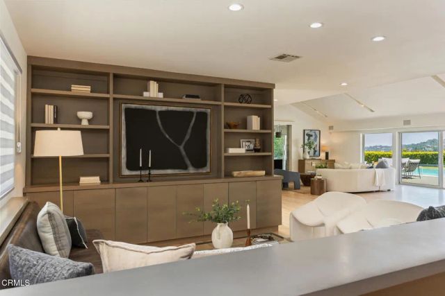 3446 Caribeth Drive, Encino, CA 91436