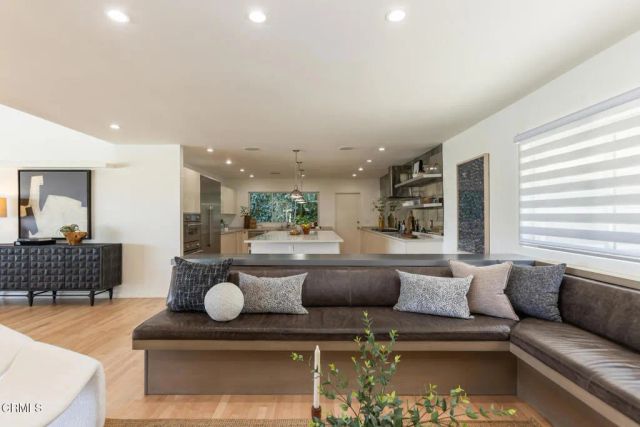 3446 Caribeth Drive, Encino, CA 91436