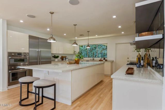 3446 Caribeth Drive, Encino, CA 91436