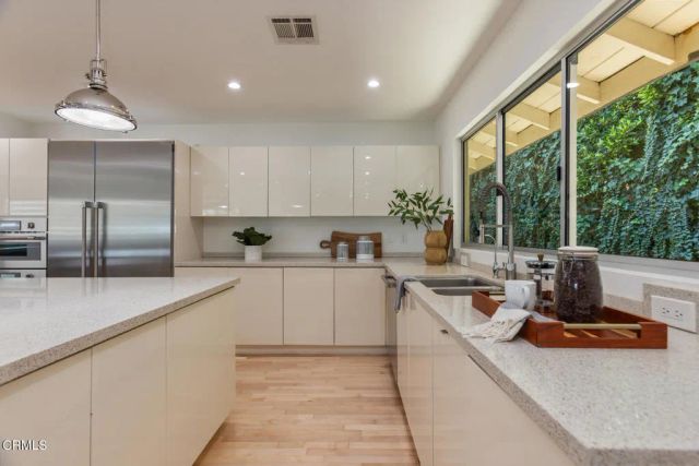 3446 Caribeth Drive, Encino, CA 91436