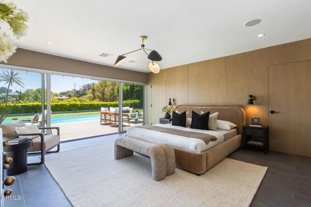 3446 Caribeth Drive, Encino, CA 91436