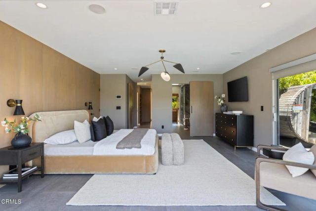 3446 Caribeth Drive, Encino, CA 91436