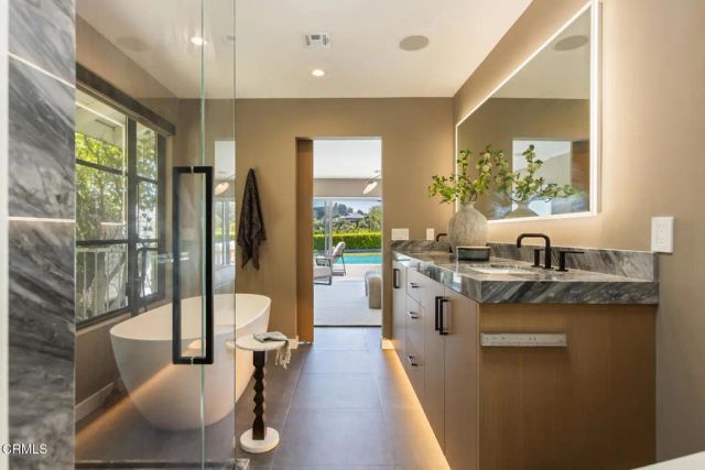3446 Caribeth Drive, Encino, CA 91436