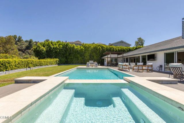 3446 Caribeth Drive, Encino, CA 91436
