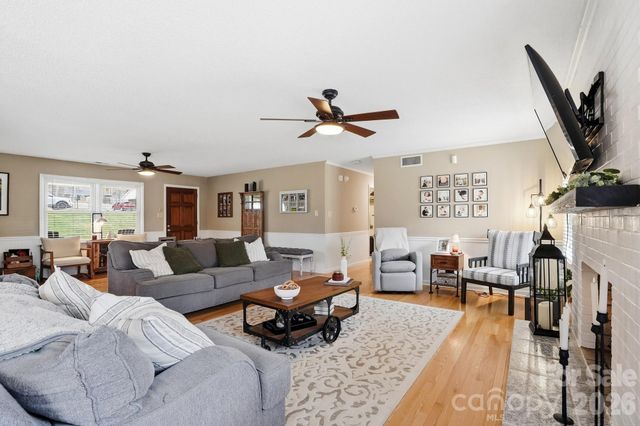 3228 Springfield Drive, Lincolnton, NC 28092