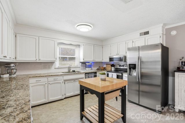 3228 Springfield Drive, Lincolnton, NC 28092