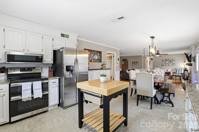 3228 Springfield Drive, Lincolnton, NC 28092