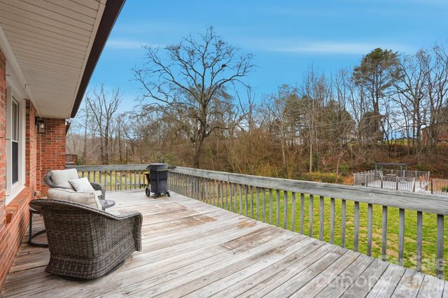 3228 Springfield Drive, Lincolnton, NC 28092