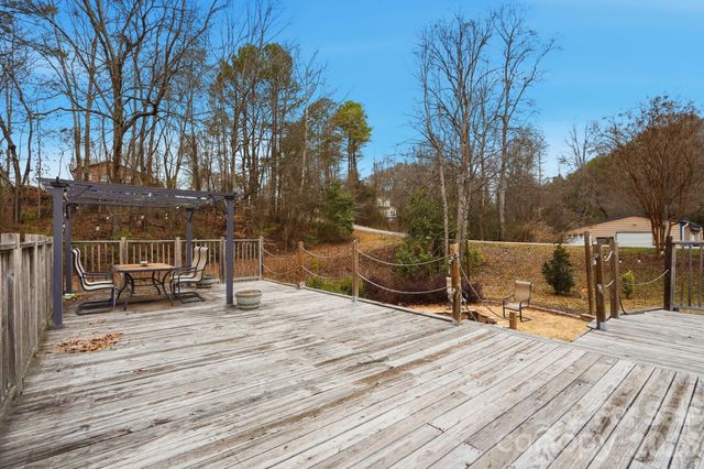 3228 Springfield Drive, Lincolnton, NC 28092