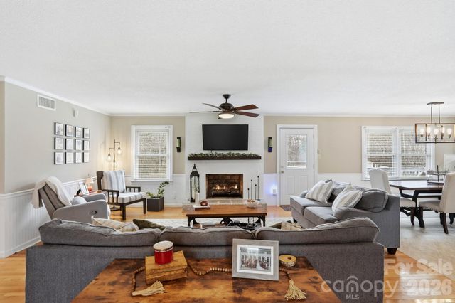 3228 Springfield Drive, Lincolnton, NC 28092