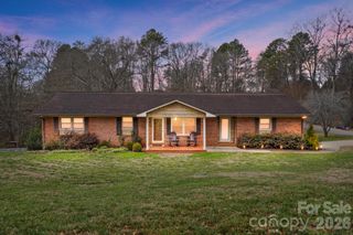3228 Springfield Drive, Lincolnton, NC 28092