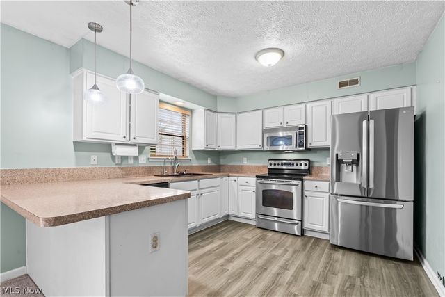 763 Valley View Court, Kent, OH 44240